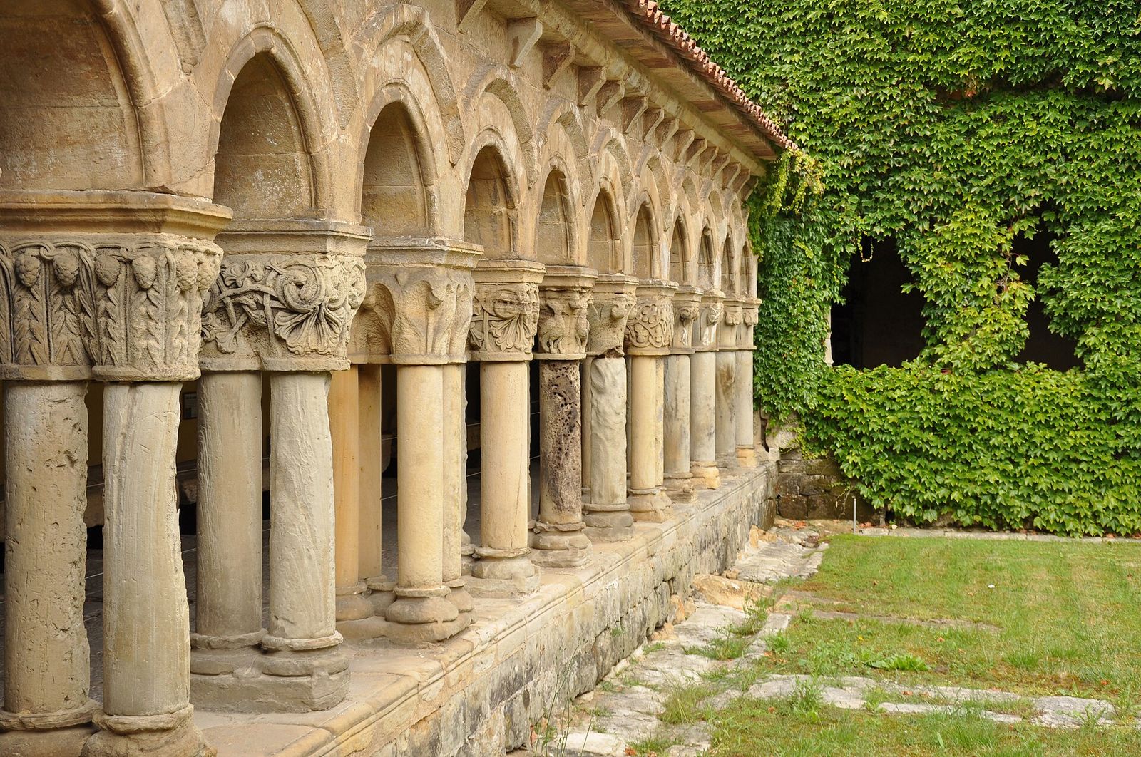 Romanesque cloister of the Collegiate Church of Santa Juliana